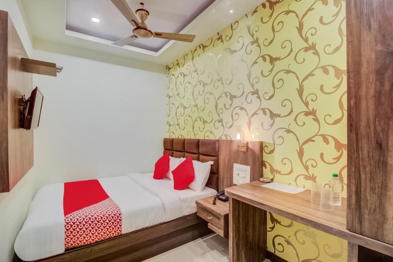 Oyo 42009 Hotel A One Suite Mumbai Ngoại thất bức ảnh