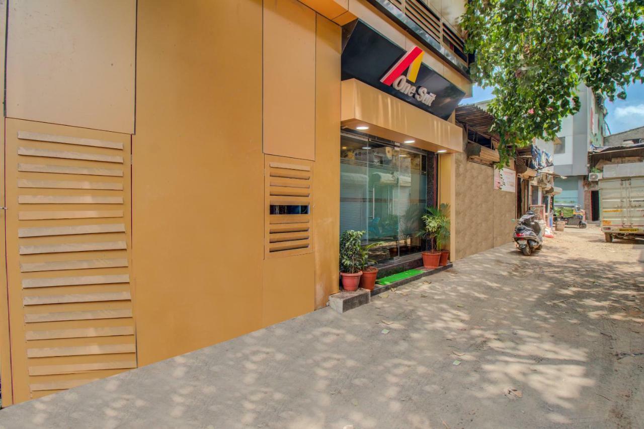 Oyo 42009 Hotel A One Suite Mumbai Ngoại thất bức ảnh